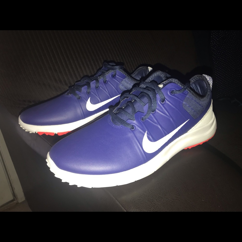 Nike Shoes - Picture 1 of 2